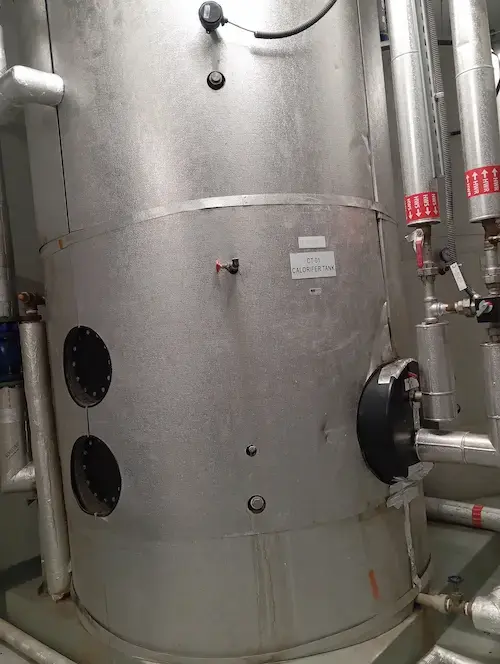 Vertical Hot water boiler